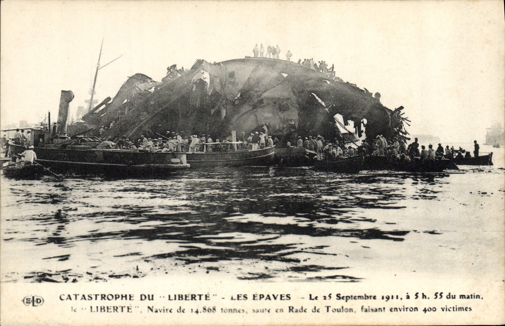 VINTAGE POSTCARD Warship Explosion of Freedom wrecks