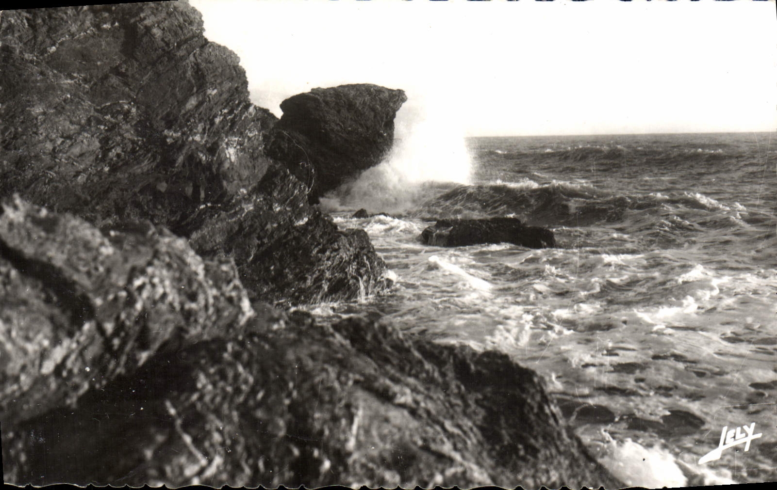 POSTAL MODERNA Rochers de Paree entra Croix de Vie y Sion un día de tormenta