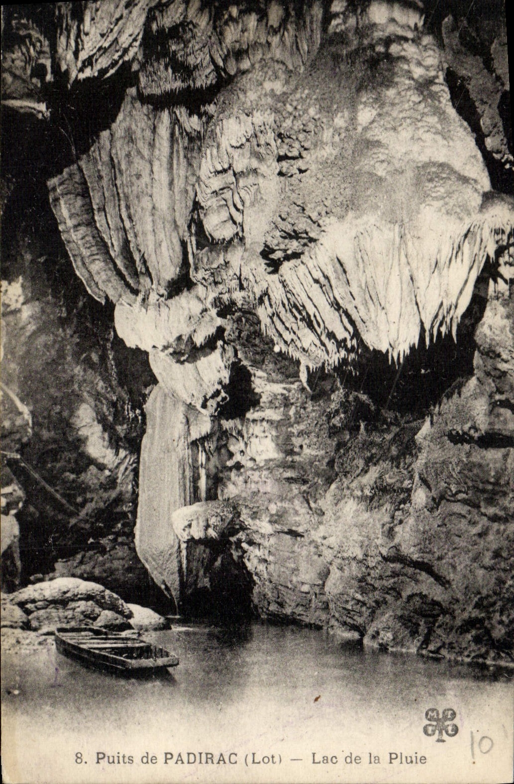 VINTAGE POSTCARD Well De Padirac Lake Of the Rain