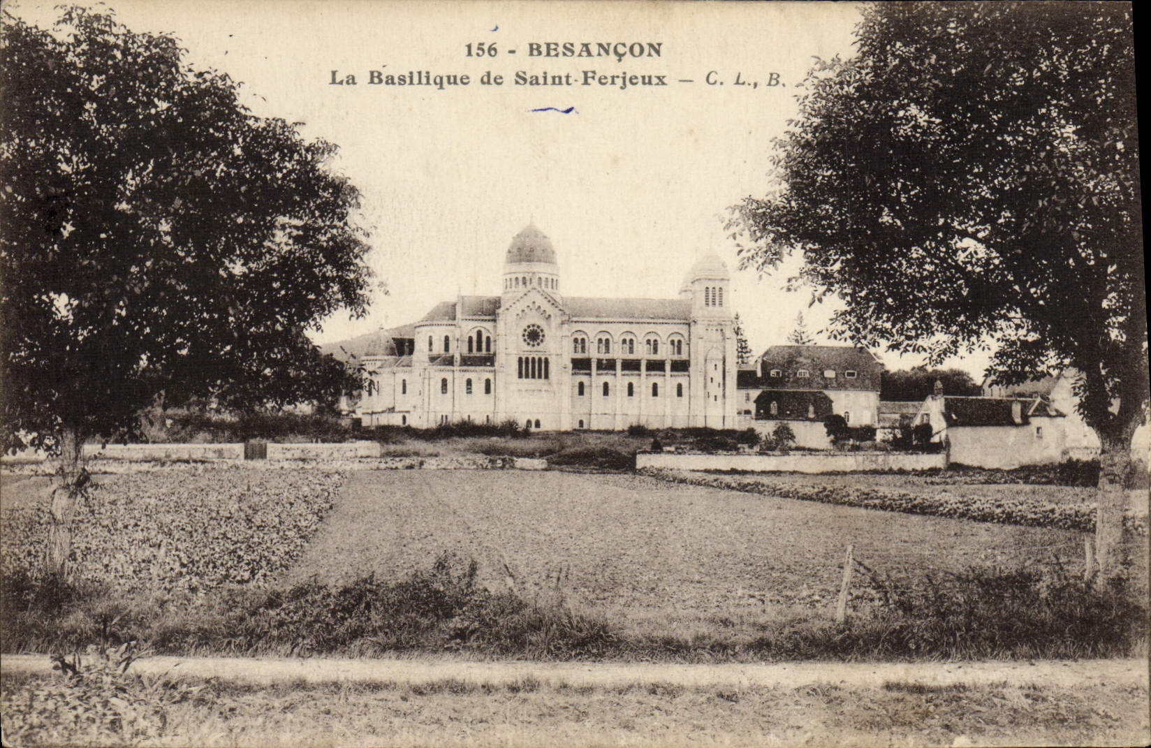 VINTAGE POSTCARD Besancon the Basilica Of Ferjeux Saint