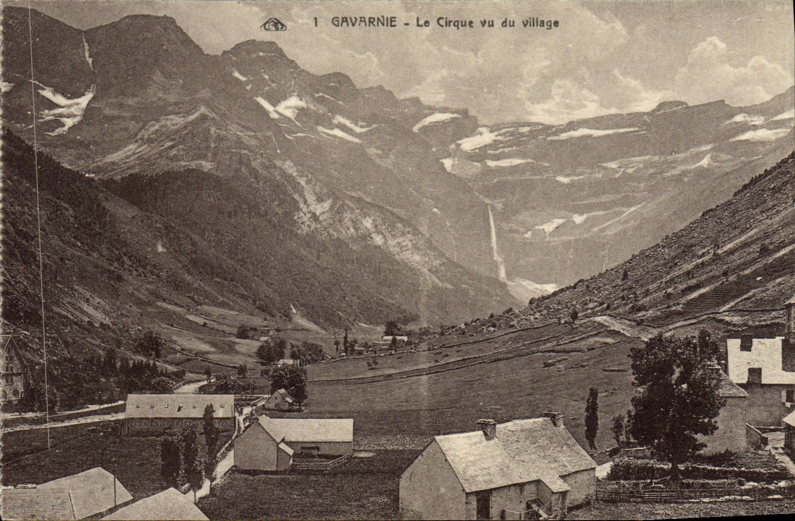 CPA Gavarnie Le Cirque Vu Du Village