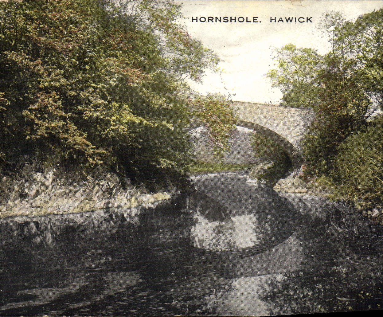 VINTAGE POSTCARD Hornshole Hawick