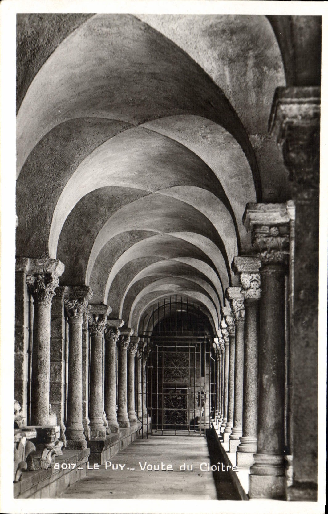 VINTAGE POSTCARD Puy Arches Cloister