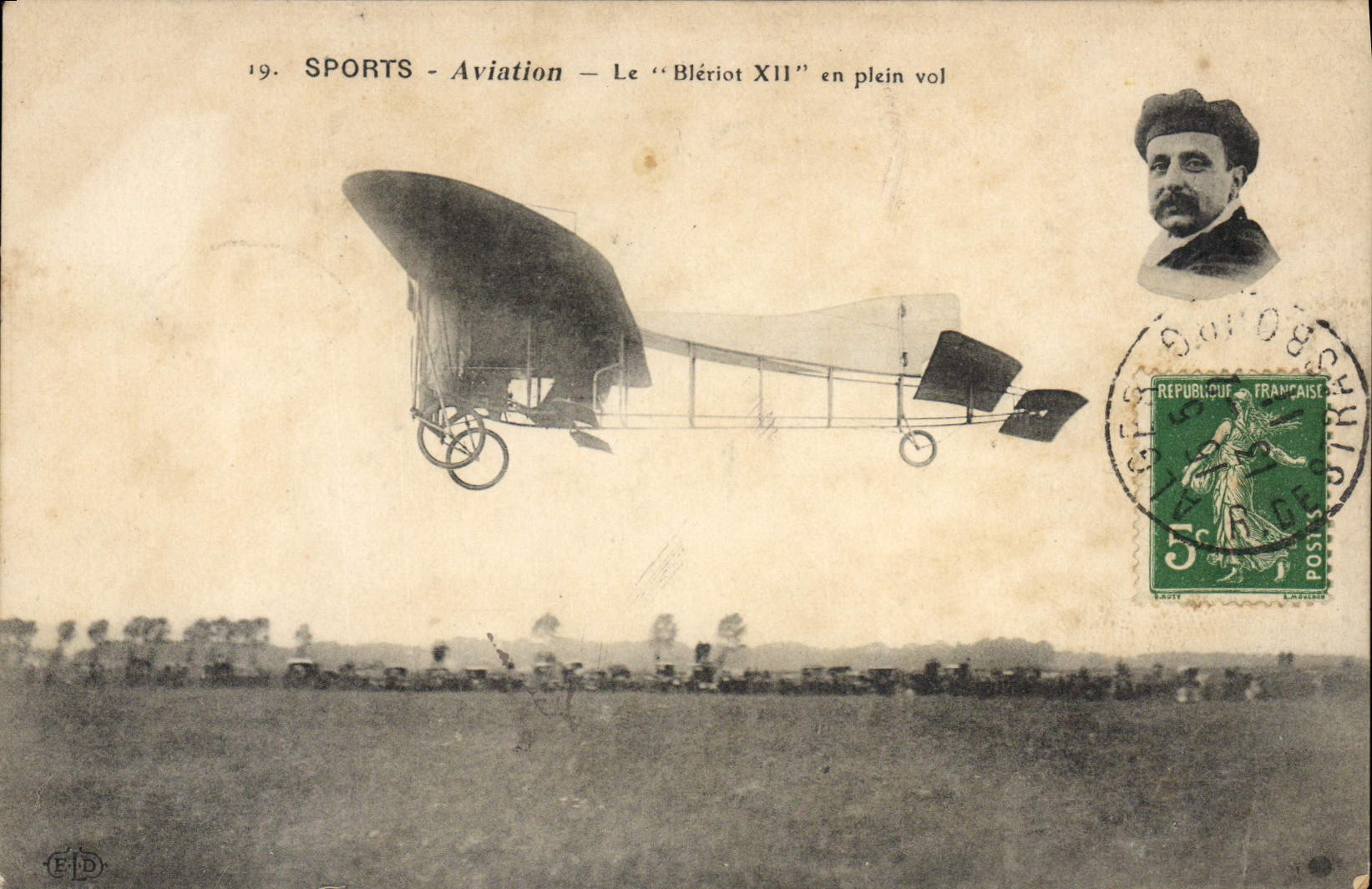 VINTAGE POSTCARD Plane Aviation Bleriot XII in full flight