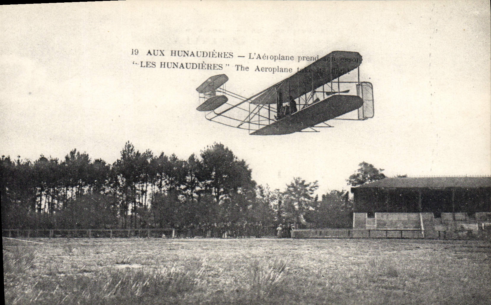 VINTAGE POSTCARD Plane Aviation In Hunaudieres the airplane