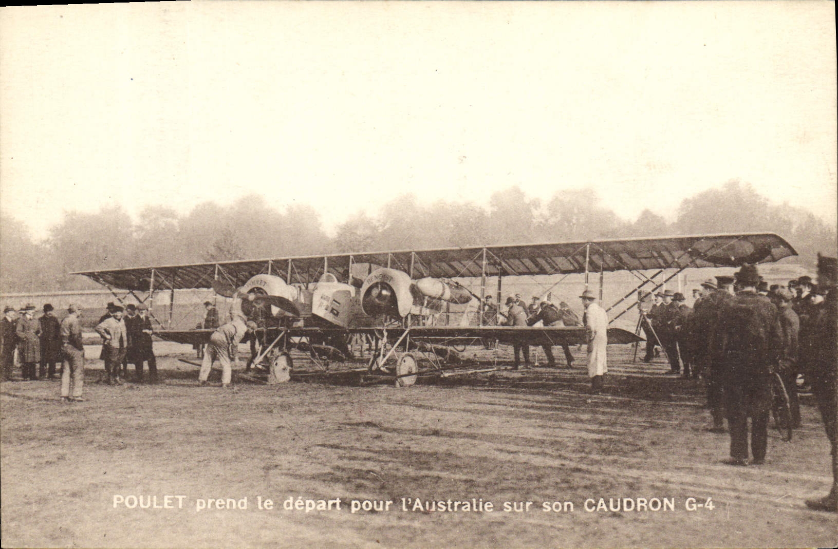 CPA Avion Aviation Poulet prend le depart pour l'Australie sur son Caudron G4 Australie