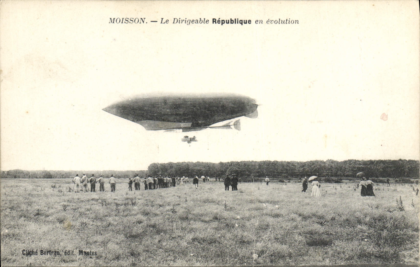 CPA Avion Aviation Zeppelin Dirigeable Moisson Le dirigeable Republique en evolution