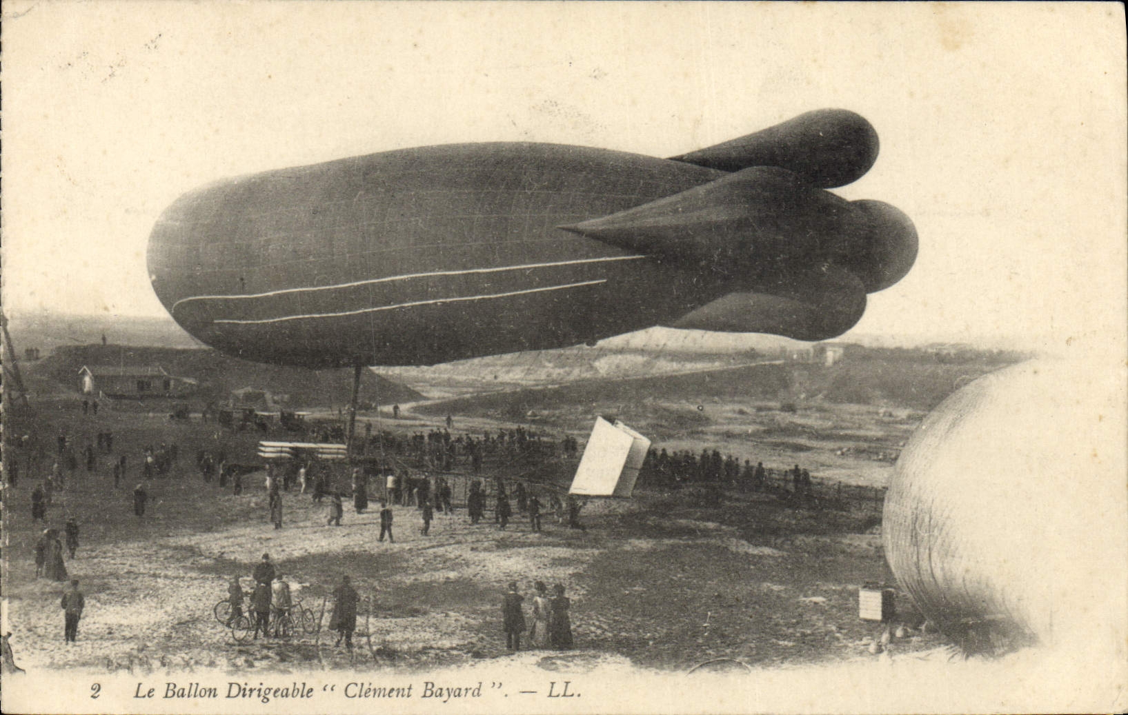 CPA Avion Aviation Zeppelin Dirigeable Clement Bayard