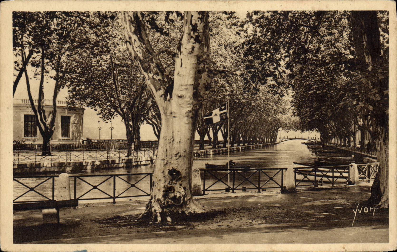 CPA La Douce France Annecy Canal Du Vasse