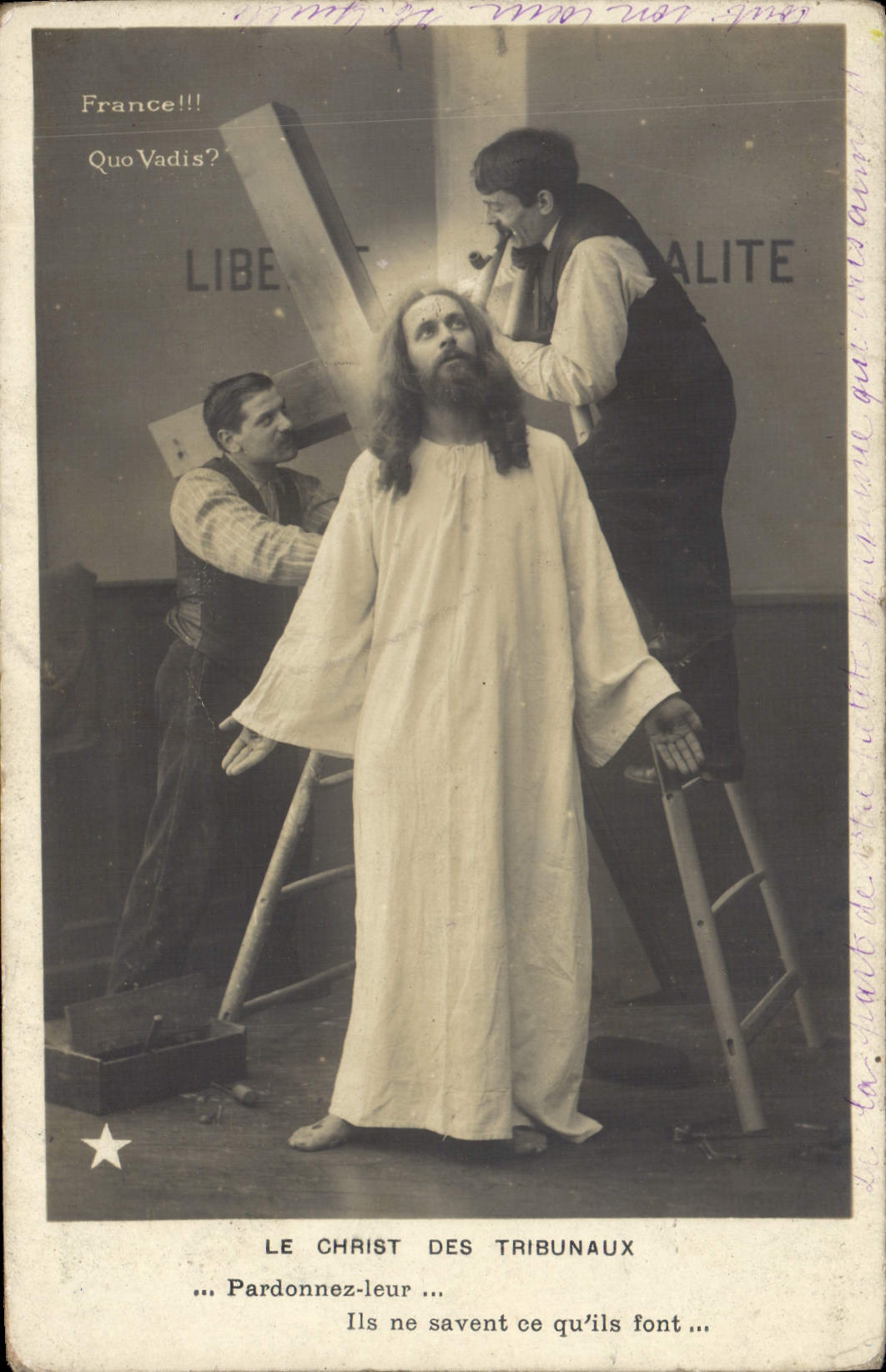 CPA Le Christ Des Tribunaux
