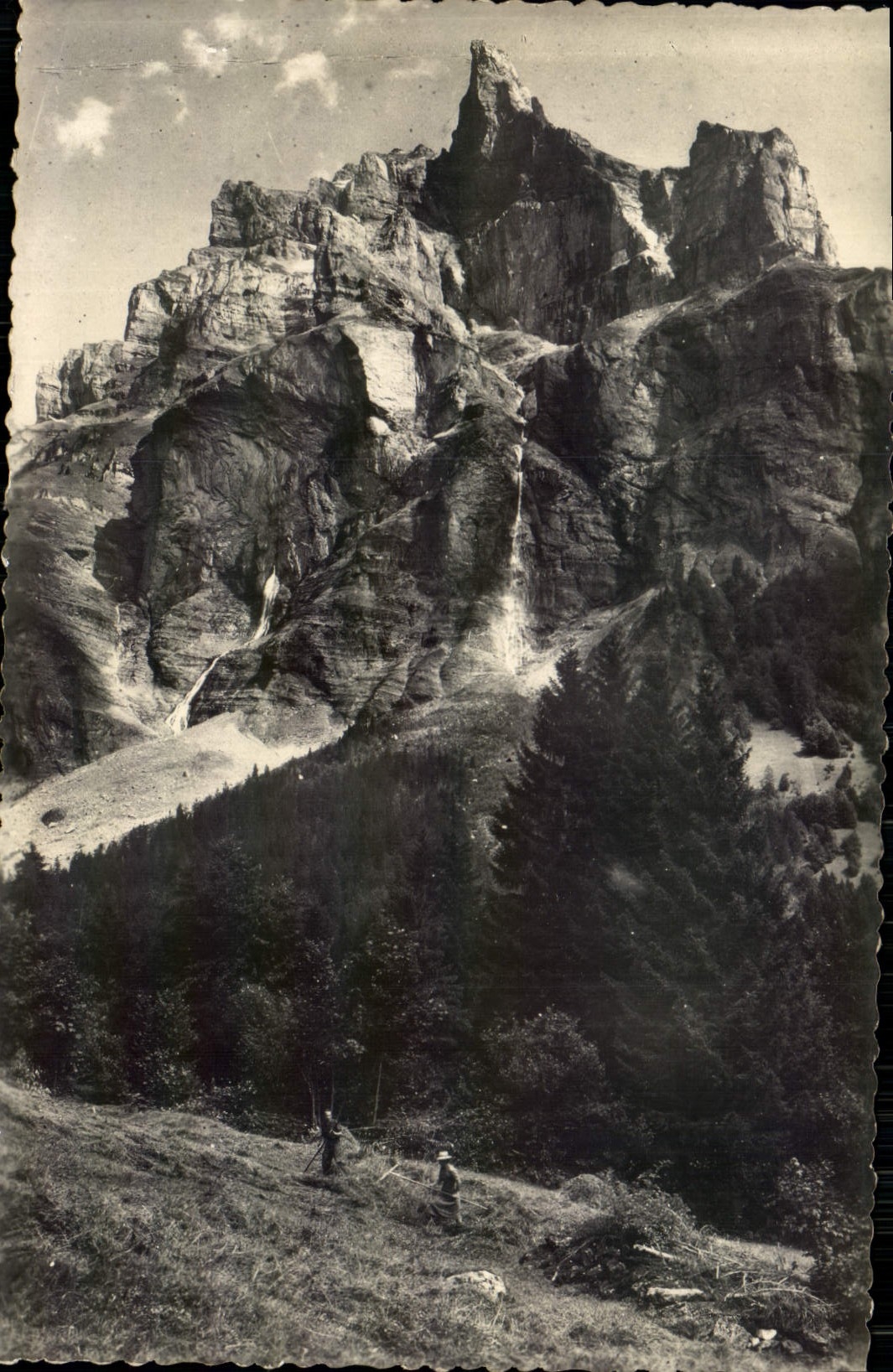 MODERN CARD Sixt Tenneverge