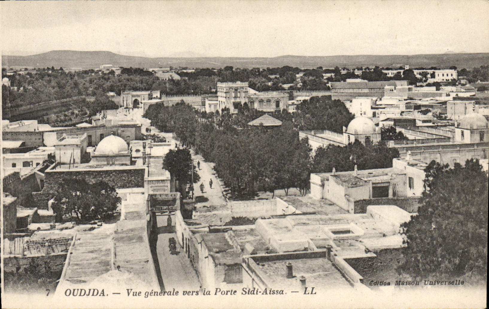 CPA Oudjda Vue Generale Vers La Porte Sidi Aissa