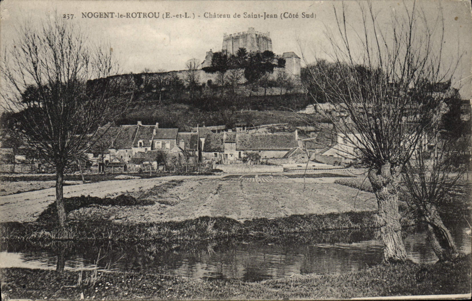 VINTAGE POSTCARD Nogent Rotrou Castle Of Jean Saint