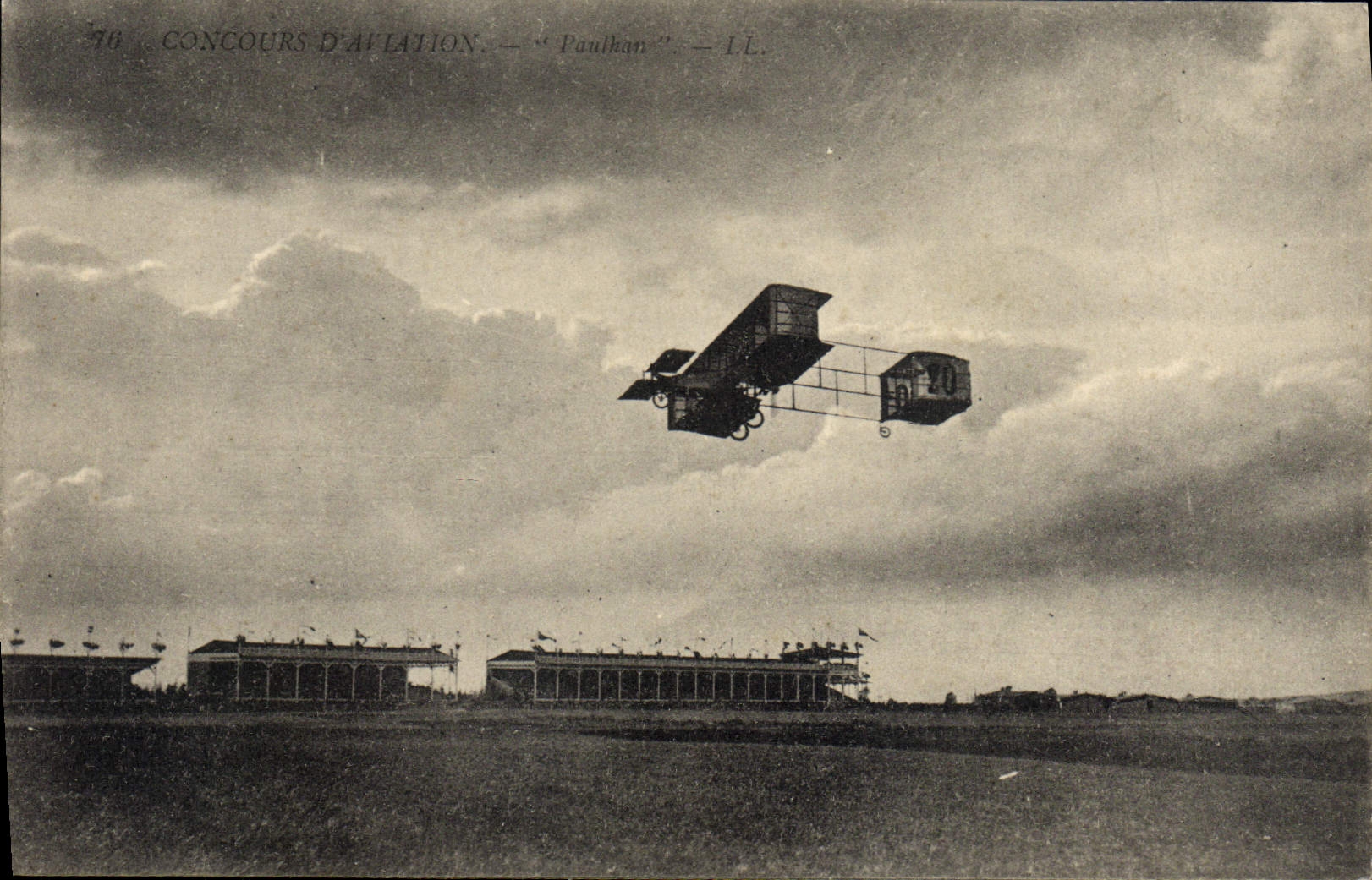 VINTAGE POSTCARD Plane Aviation Paulhan Contest