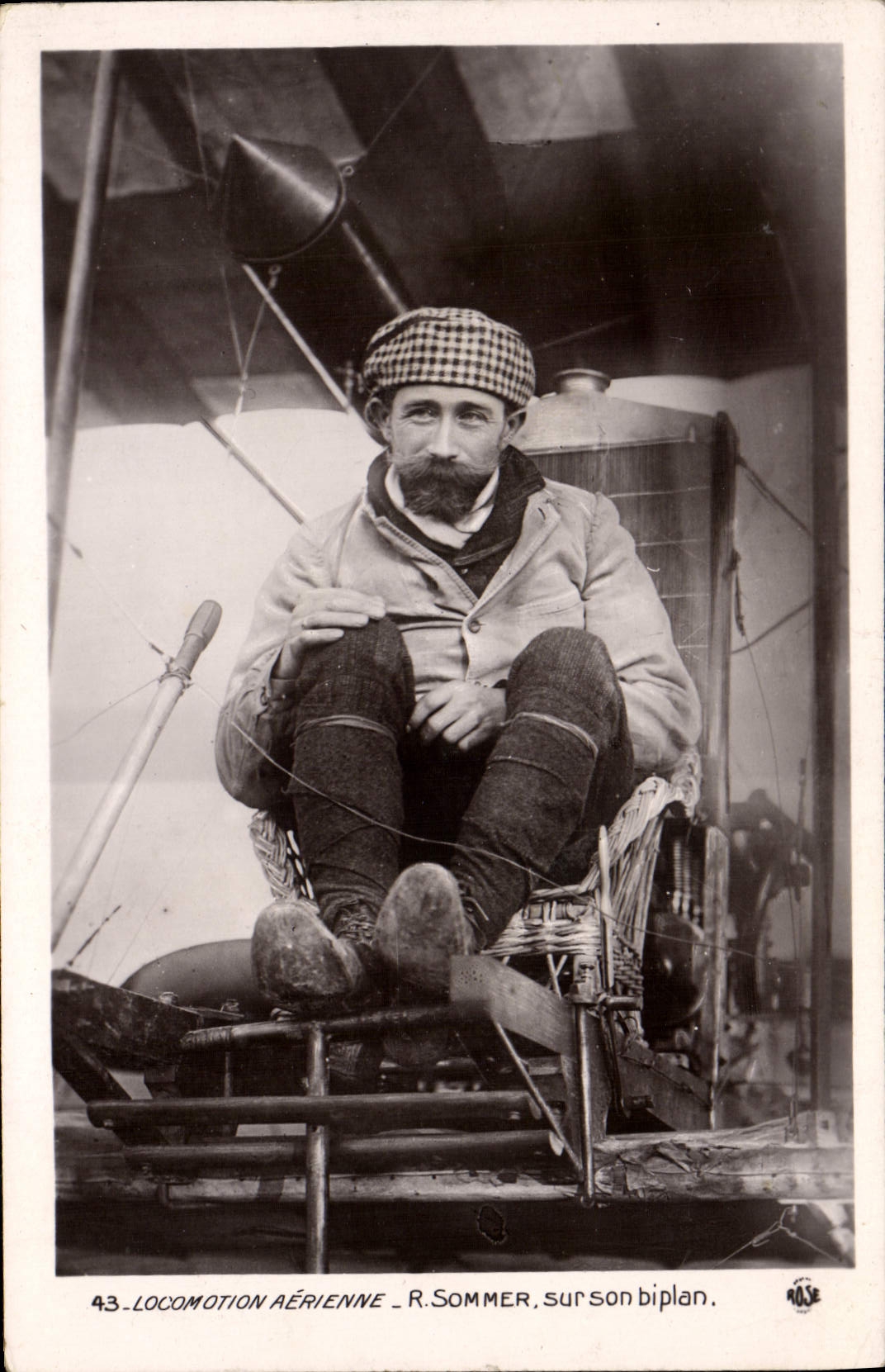 VINTAGE POSTCARD Plane Aviation To summon on its biplane