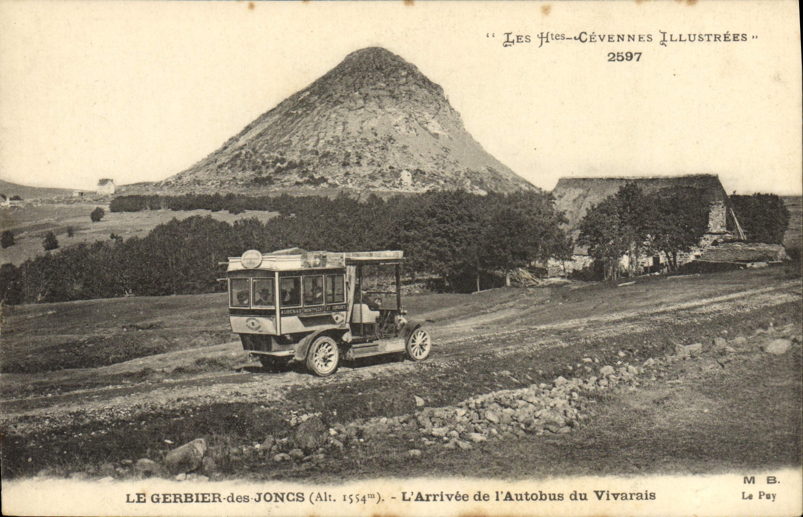 VINTAGE POSTCARD Automobile Gerbier of the Snap rings the arrival of the bus of Vivarais