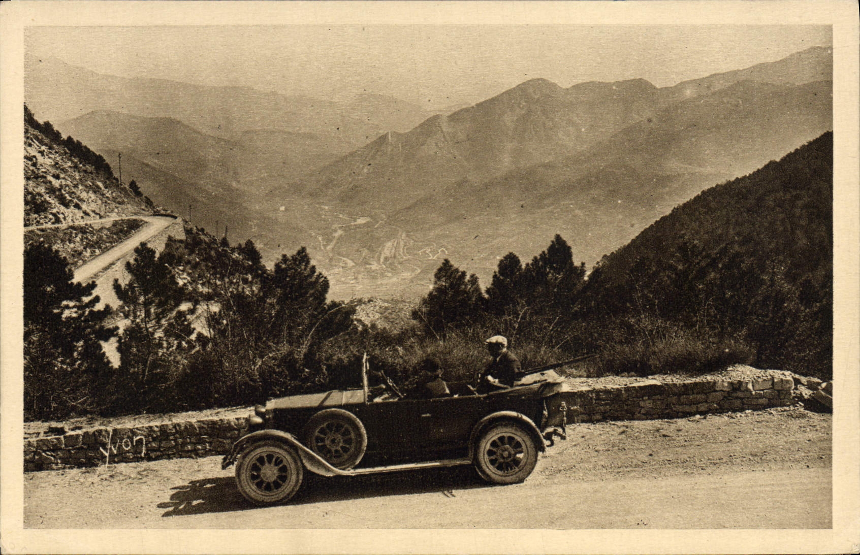 CPA Automobile Route de Nice a Sospel