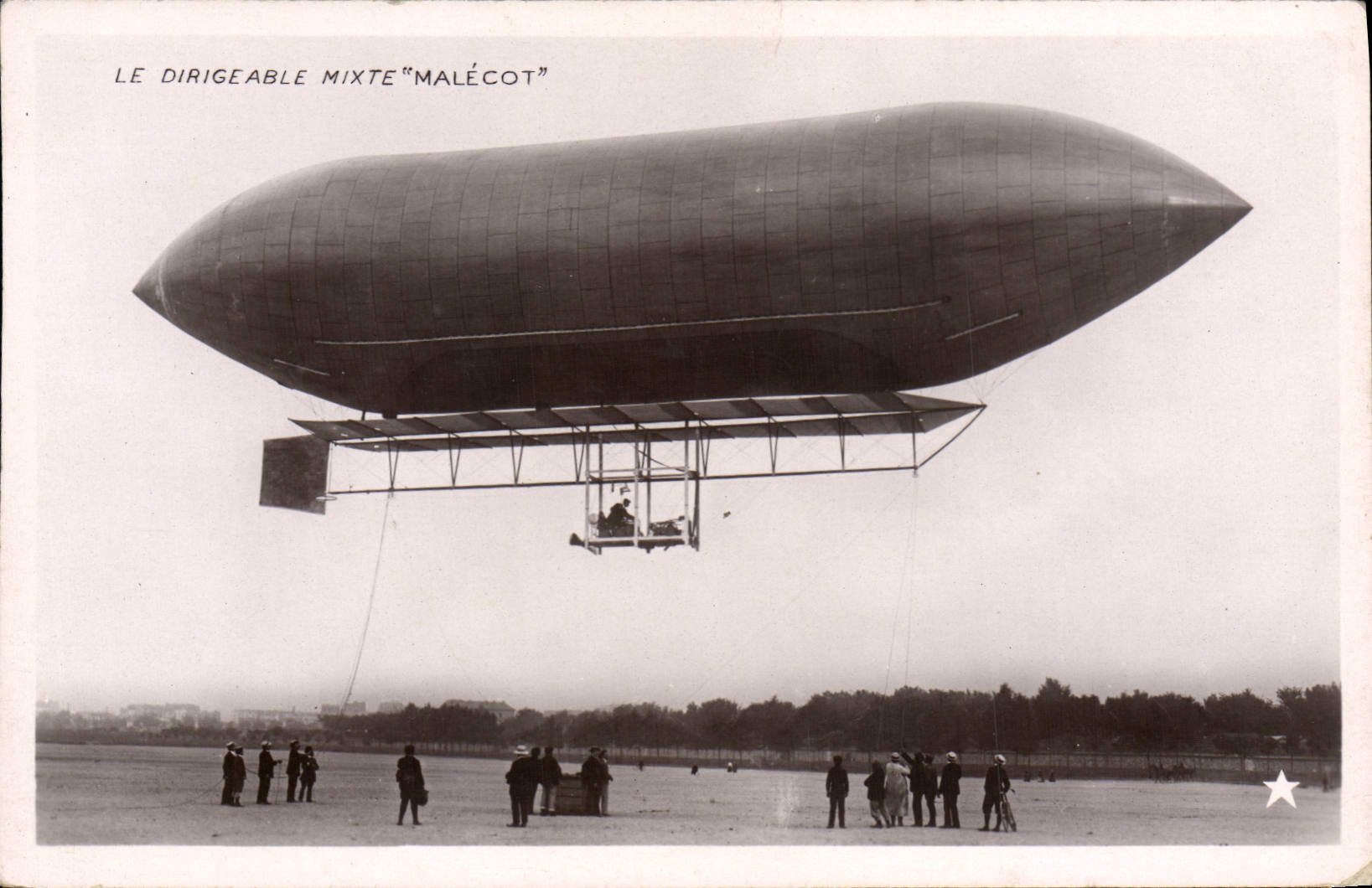 CPA Aviation Zeppelin Dirigeable Mixte Malecot