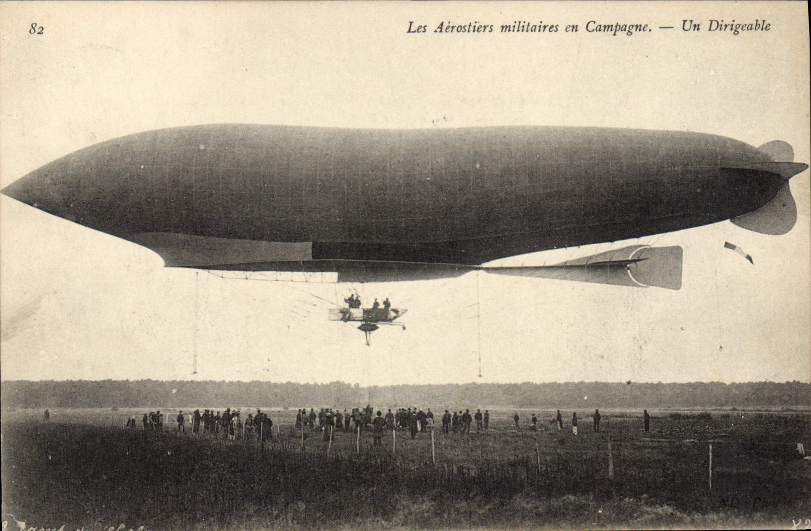 Pilotos militares del globo del dirigible del zepelín de la aviación de la POSTAL de la VENDIMIA en cambio