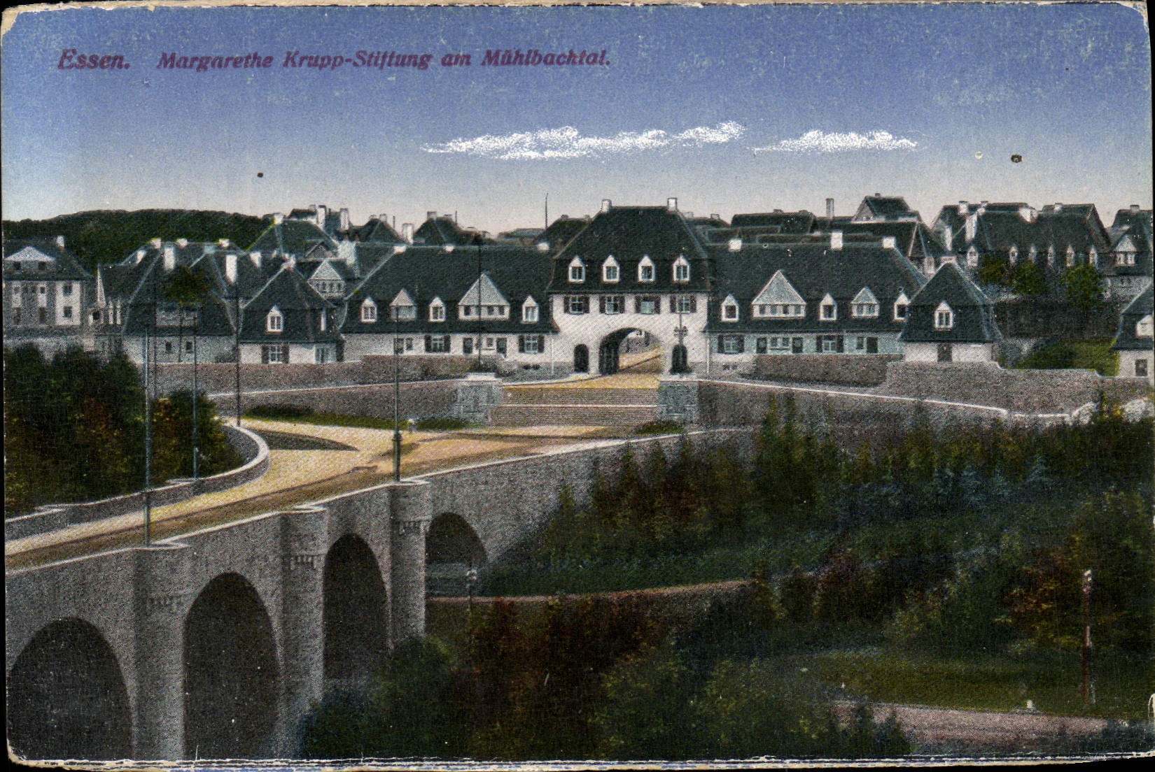VINTAGE POSTCARD Essen Margarethe Krapp