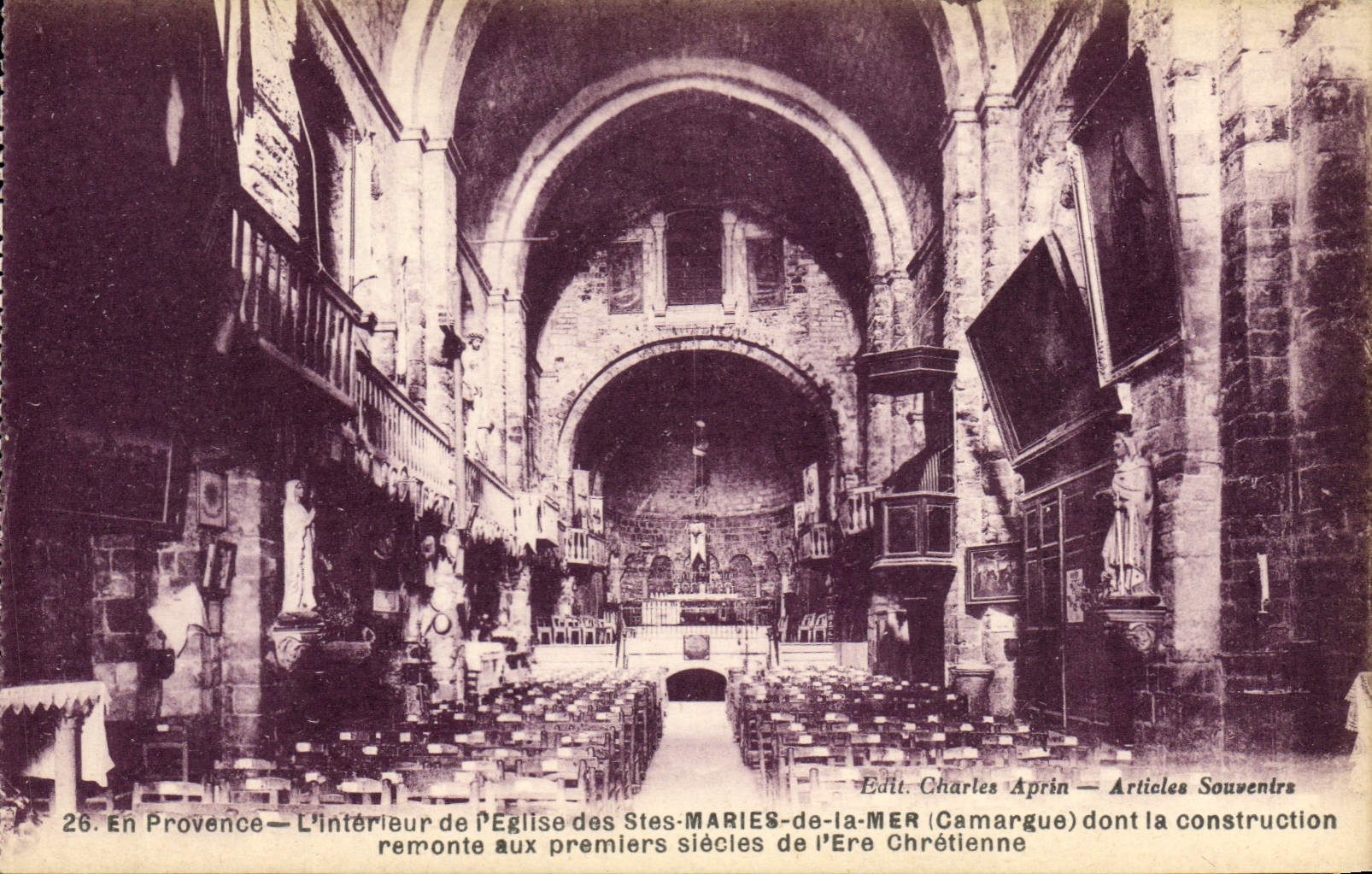 CPA Saintes Maries De La Mer Interieur