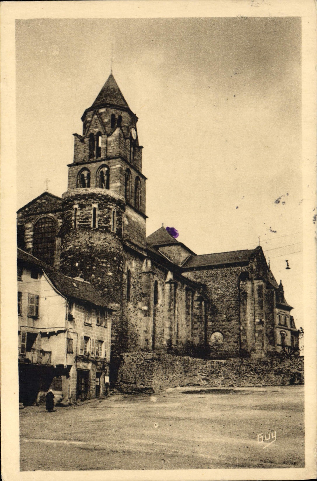 VINTAGE POSTCARD Uzerche the church Saint Pierre
