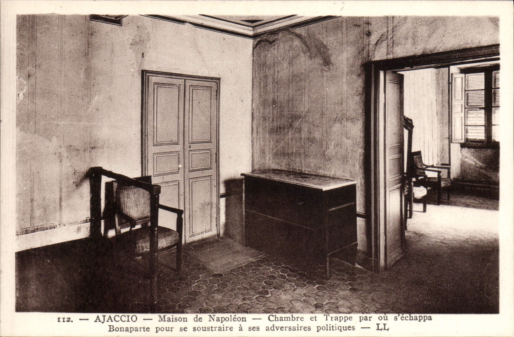 VINTAGE POSTCARD Ajaccio House of Napoleon Room