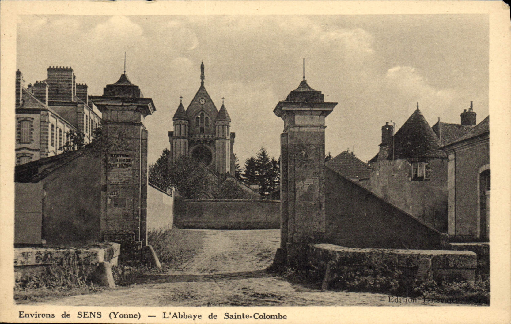 Alrededores de la POSTAL de la VENDIMIA Sens de la abadía Sainte de la paloma