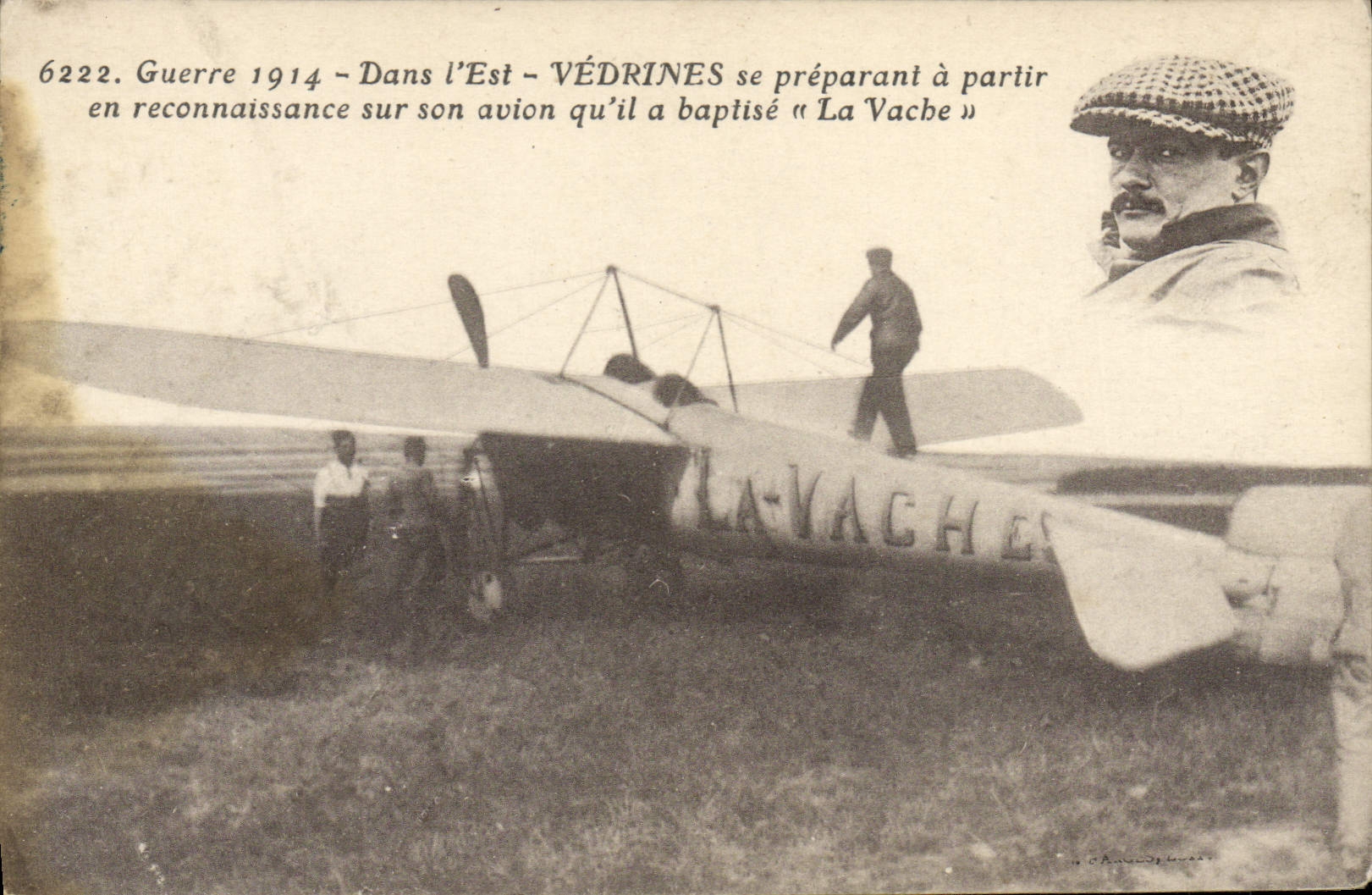 CPA Avion Aviation Vedrines se preparant a partir en reconnaissance sur son avion La Vache 