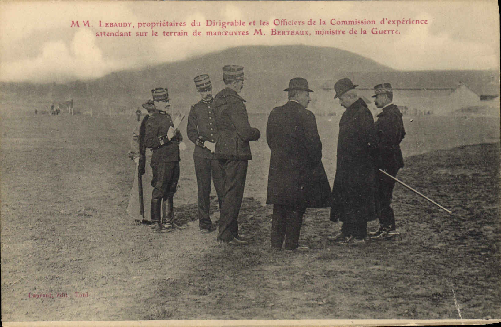 CPA Avion Aviation Lebaudy proprietaire du dirigeable et les officiers de la commission d'experience Berteaux 