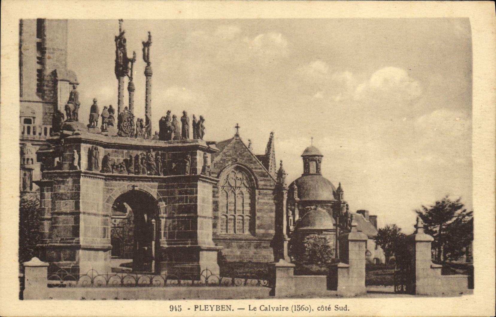 VINTAGE POSTCARD Pleyben the Martyrdom