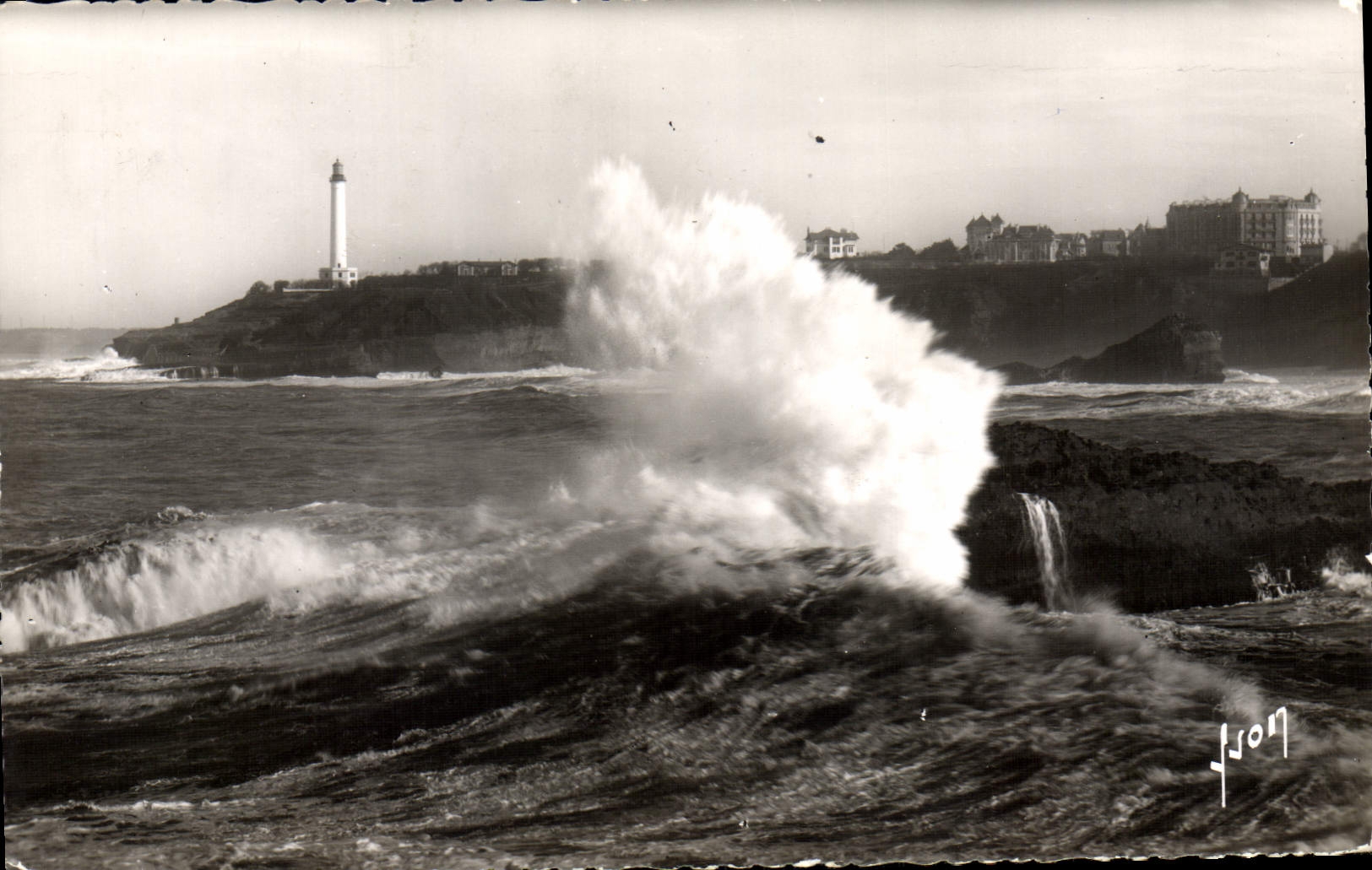 MODERN CARD Biarritz the Holy Cape Martin By Heavy sea