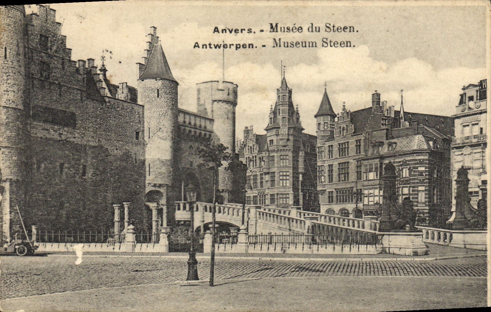 CPA Anvers Musee du Steen 