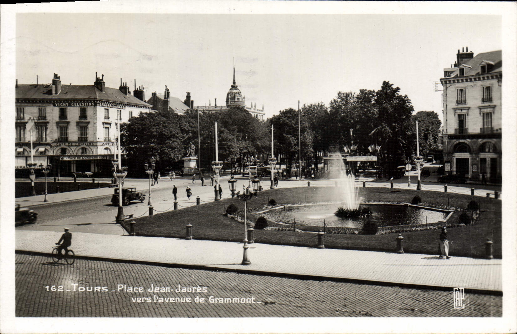 VINTAGE POSTCARD Tours Place Jean Jaures Towards the avenue of Grammont