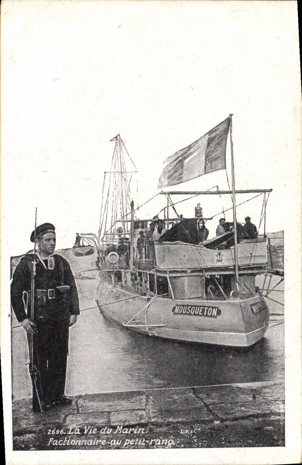 CPA Bateau La vie du marin Factionnaire au petit rang