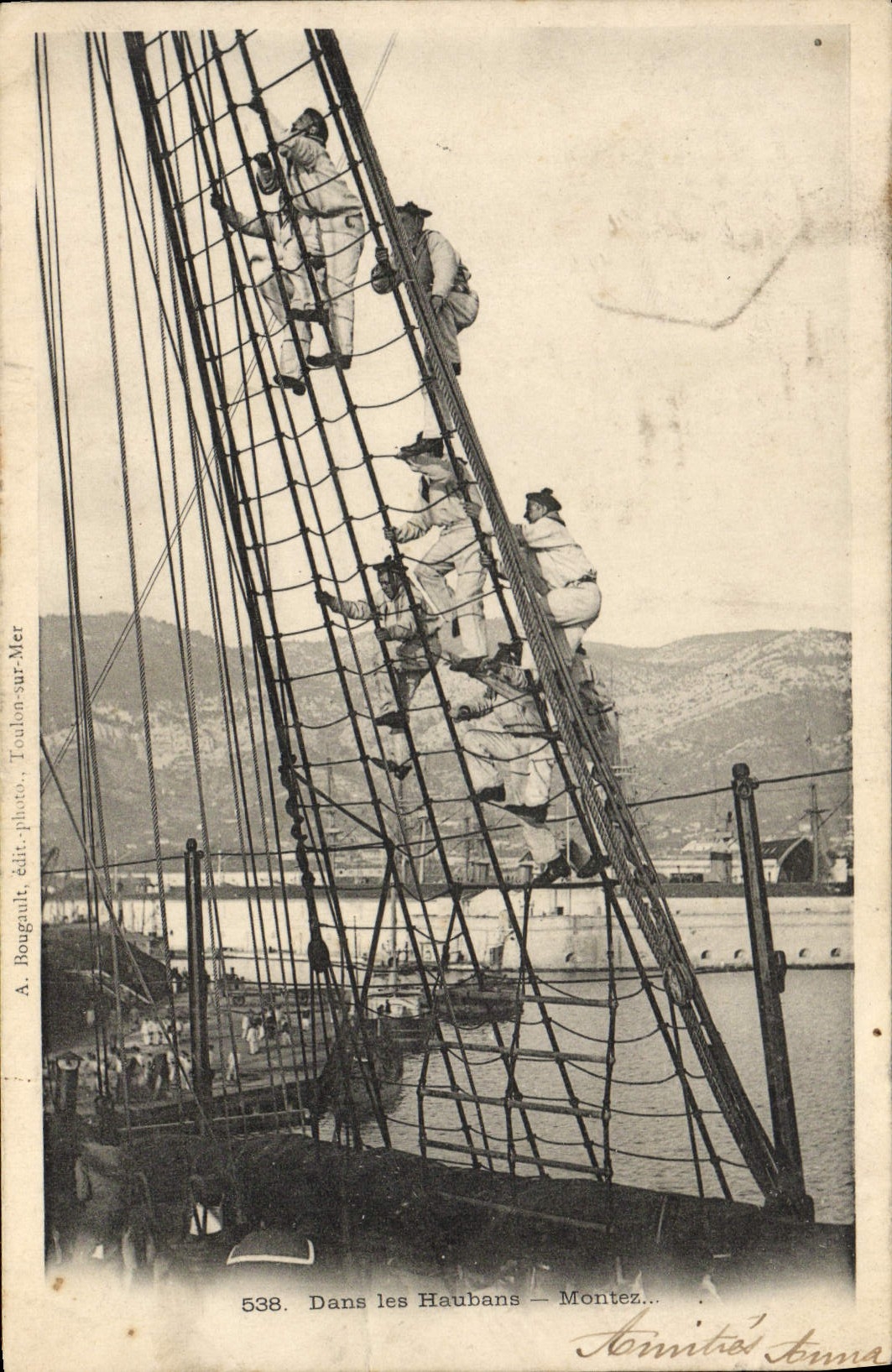 VINTAGE POSTCARD Bateau In the stays Go up Marine
