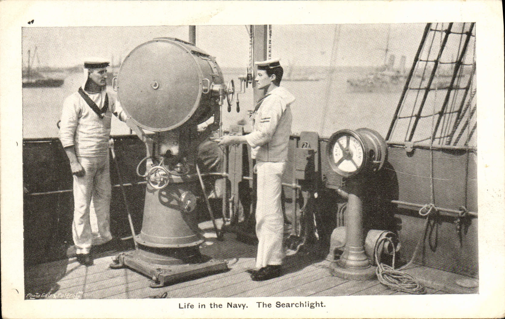 VINTAGE POSTCARD Life Boat in the navy The searchlight