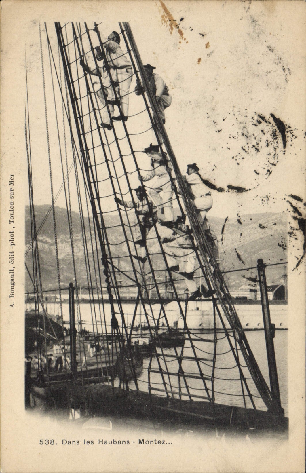 CPA Bateau Dans les haubans Montez