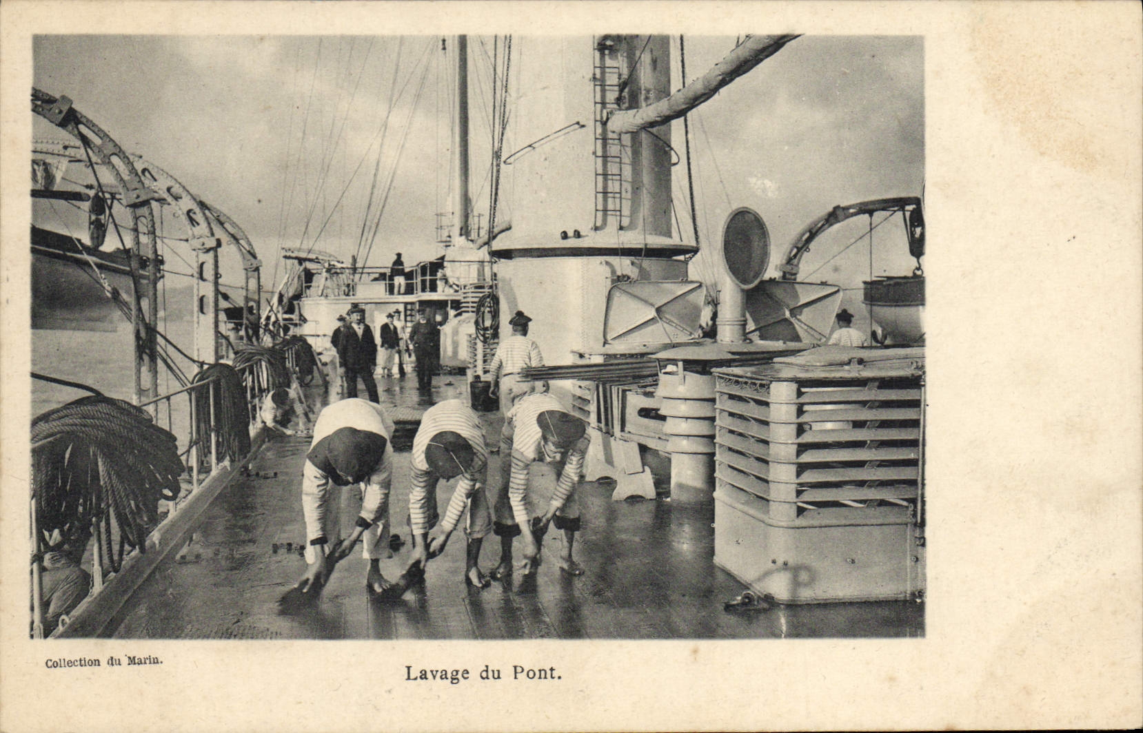 CPA Bateau Lavage du pont