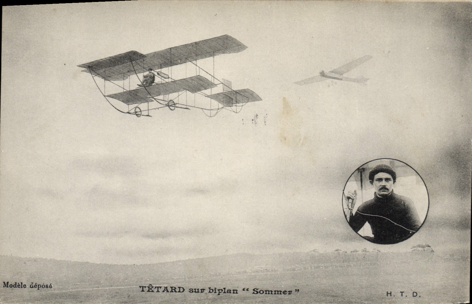 CPA Avion Aviation Tetard sur biplan Sommer 