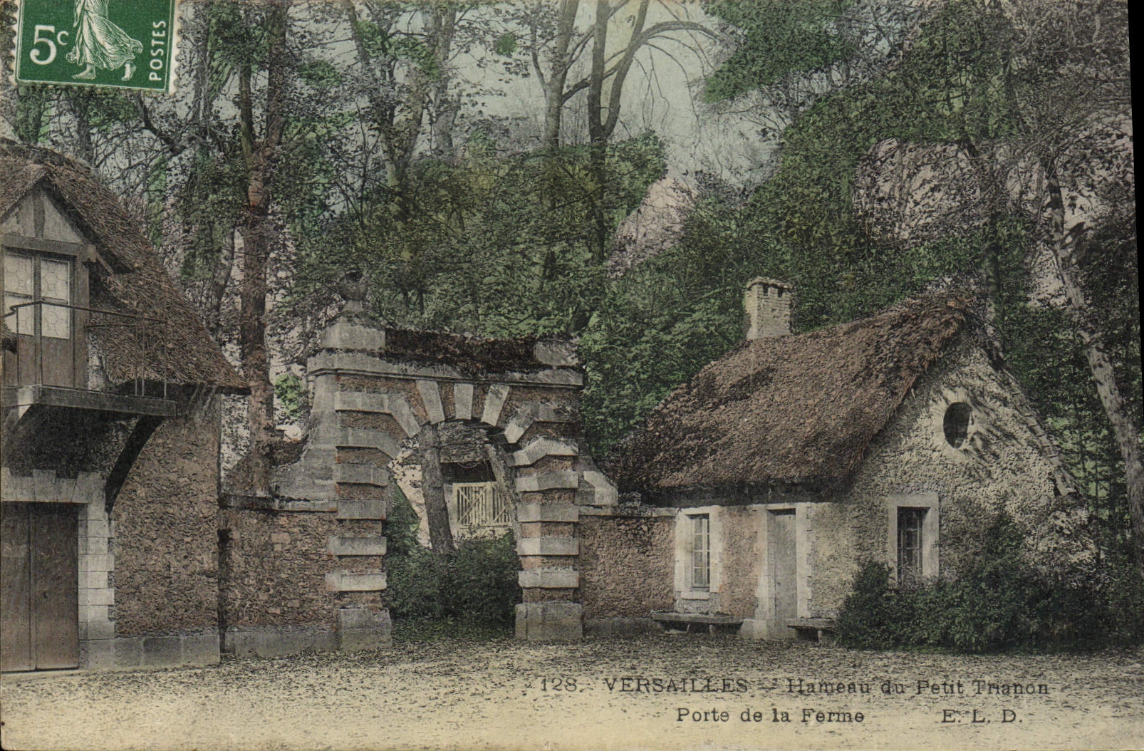 VINTAGE POSTCARD Versailles Hameau of Small Trianon Carries farm