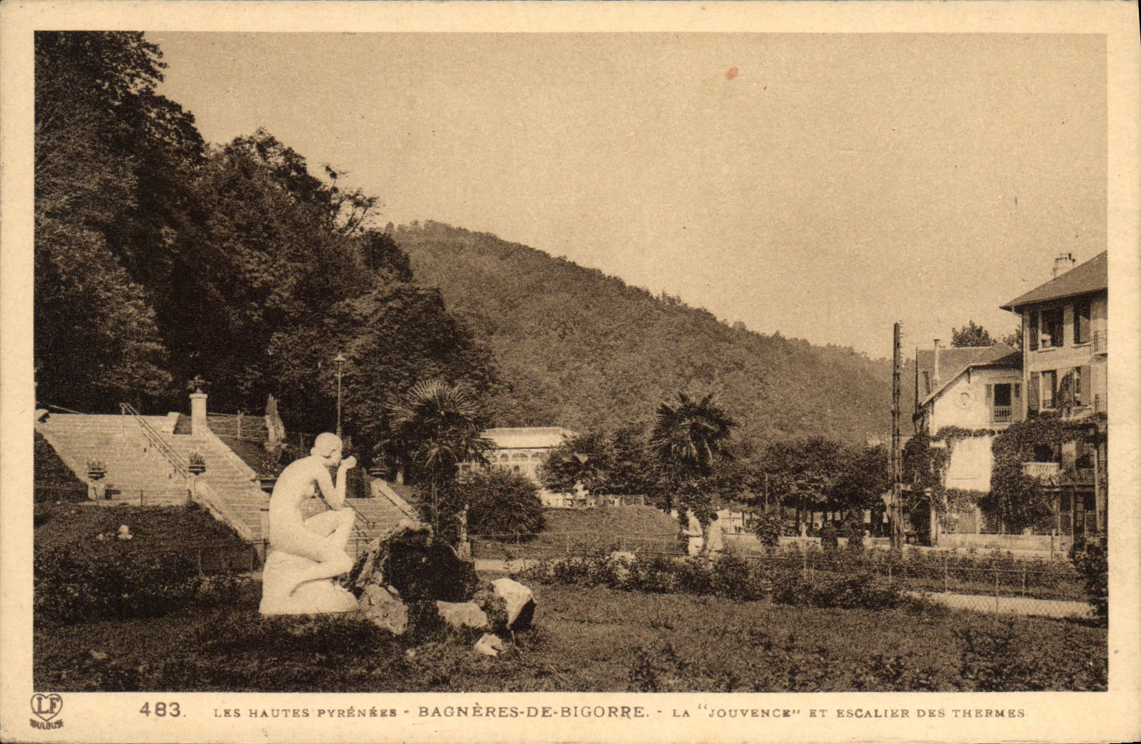 VINTAGE POSTCARD Bagneres De Bigorre the Youth and staircase of the thermal baths