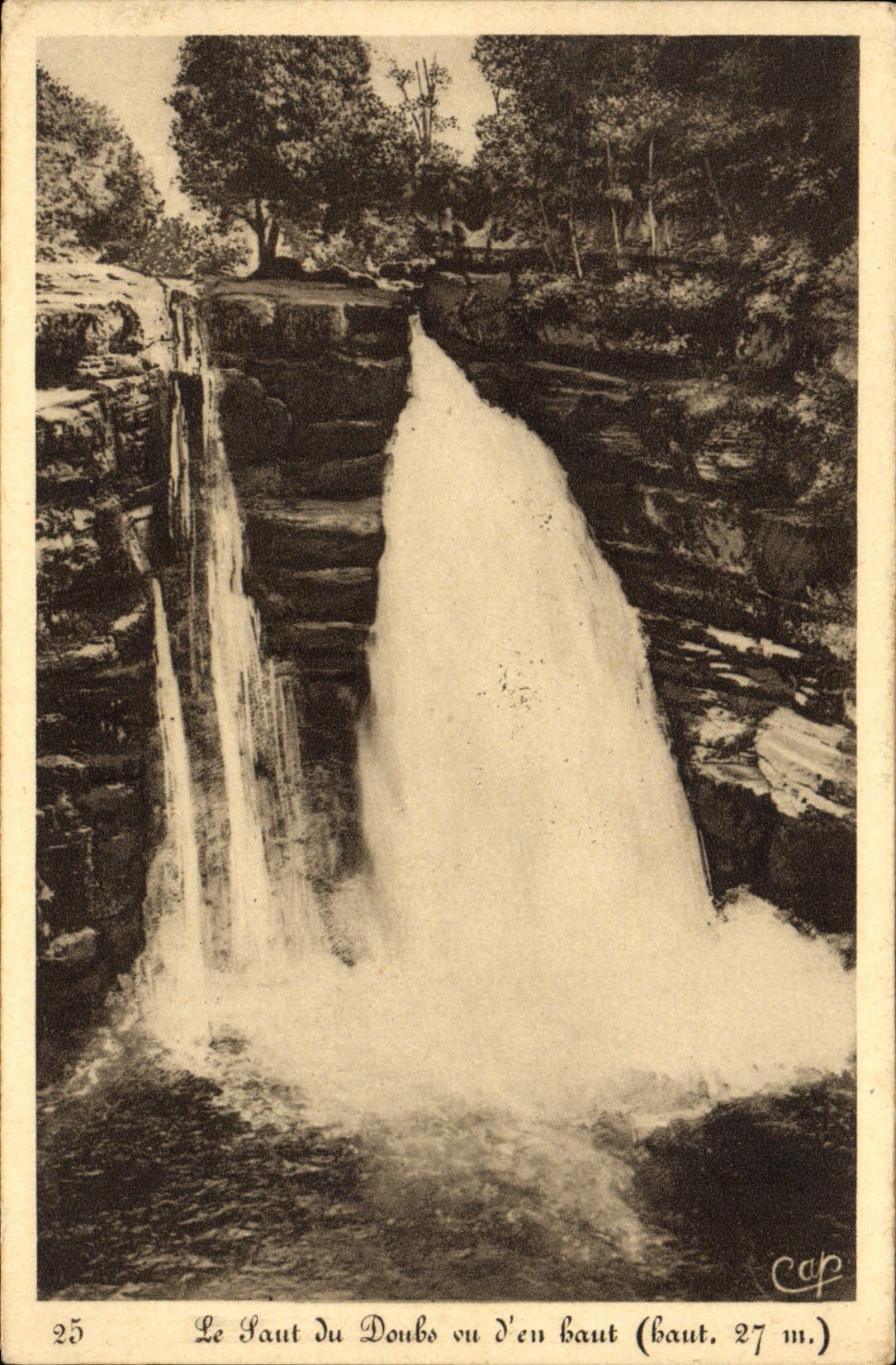 VINTAGE POSTCARD the Jump of Doubs seen of in top