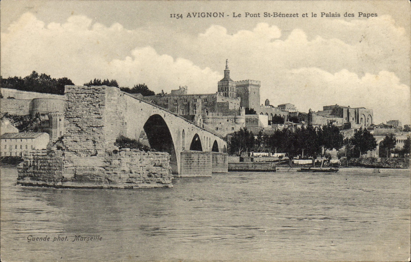 POSTAL Avignon de la VENDIMIA el St Benezet y el paladar del puente de los papas