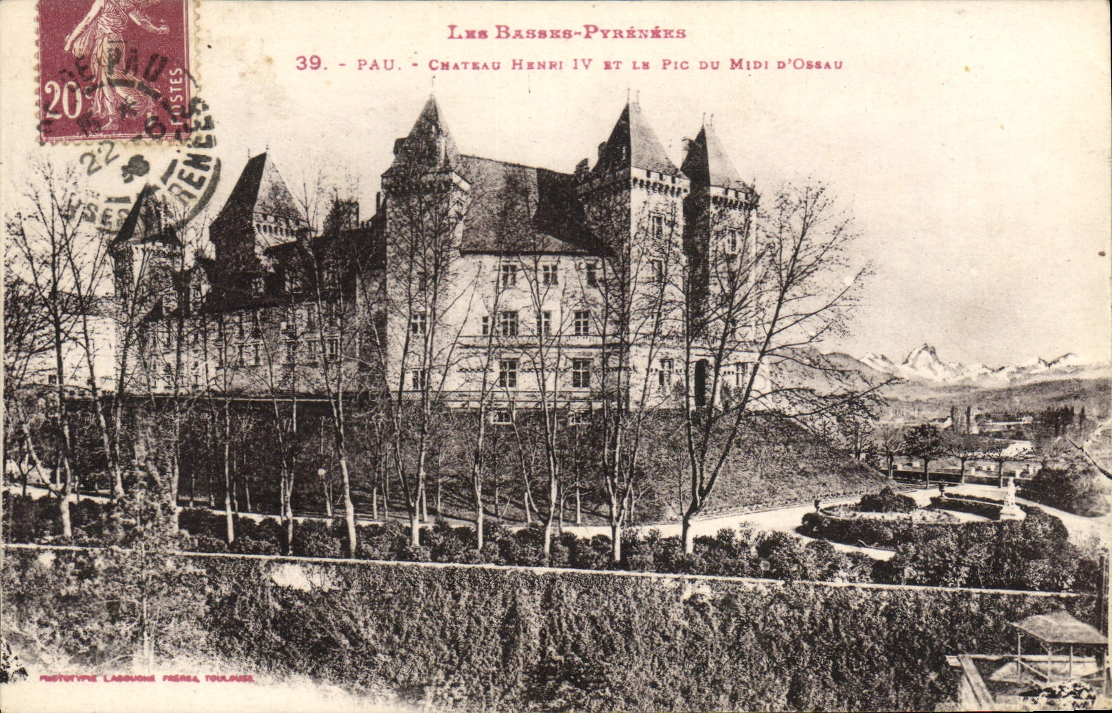 CPA Pau Chateau Henri IV et le Pic du Midi d'Ossau