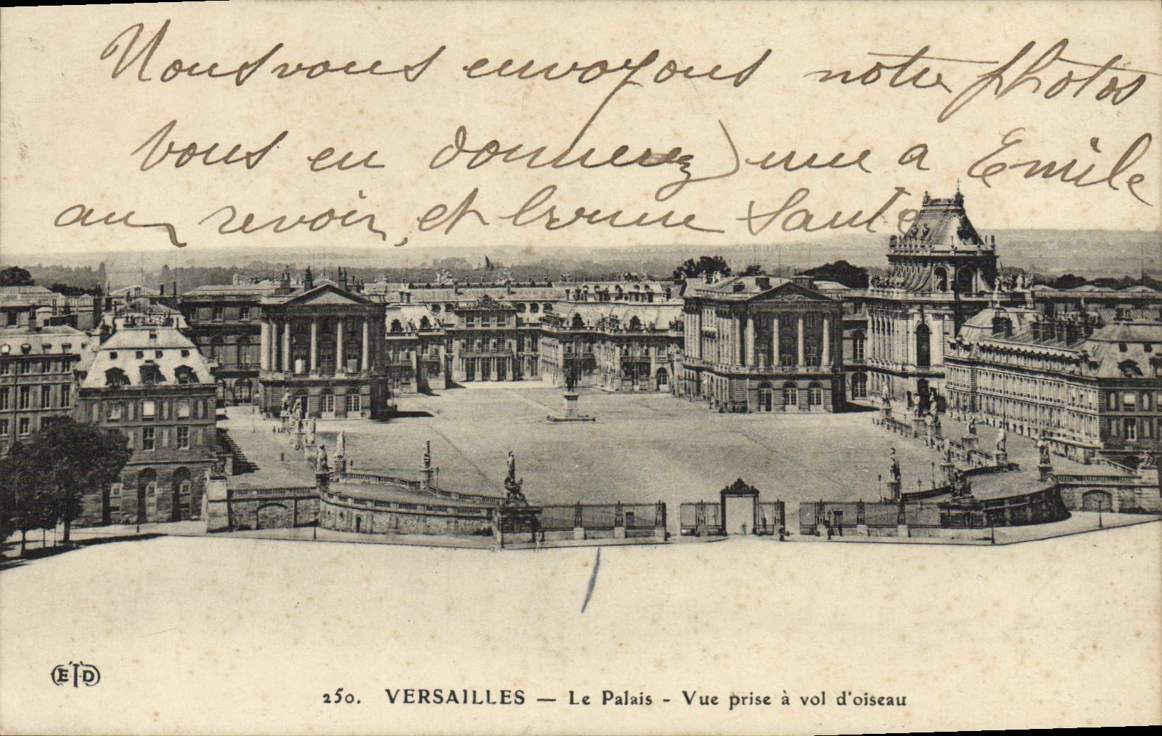 CPA Versailles Le Palais Vue Prise A Vol D'Oiseau