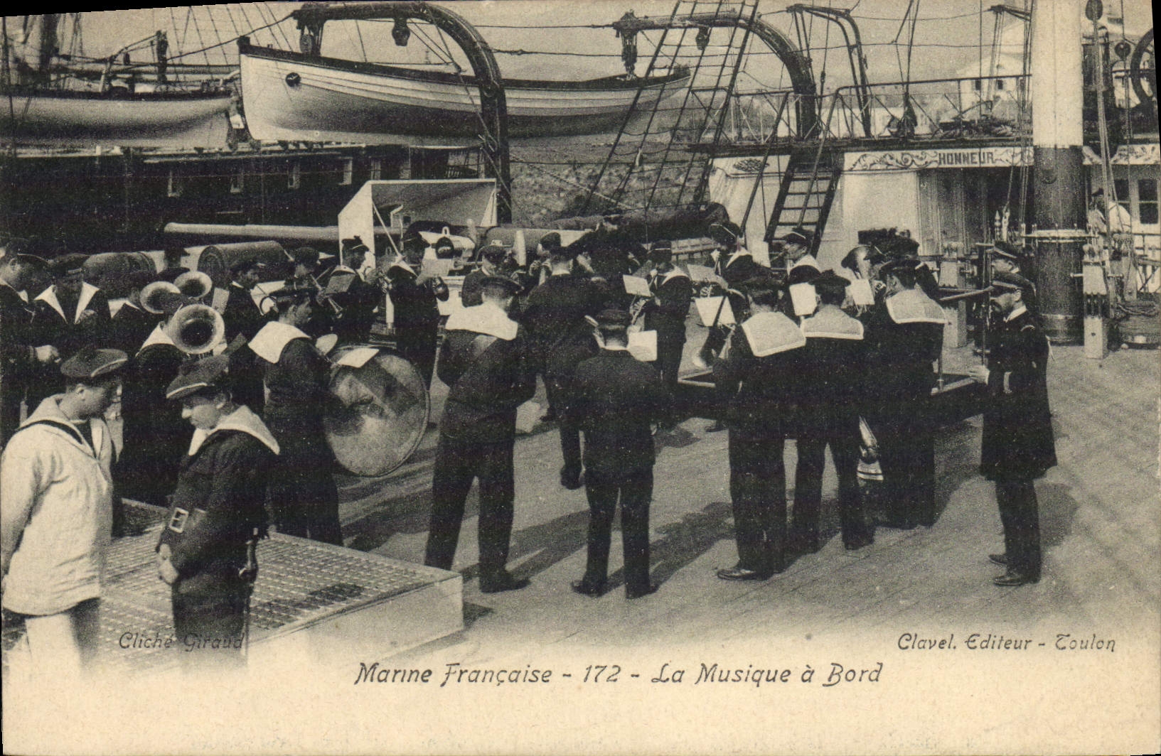 CPA Bateau Marine La musique a bord 