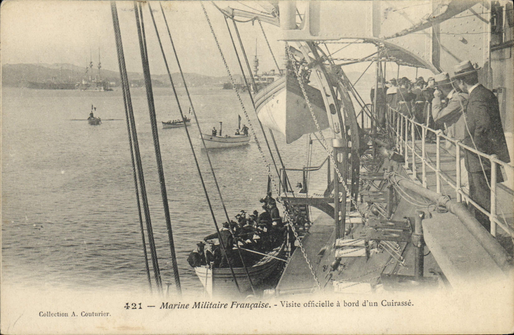 VINTAGE POSTCARD Bateau Navy Official visit has edge of an armor