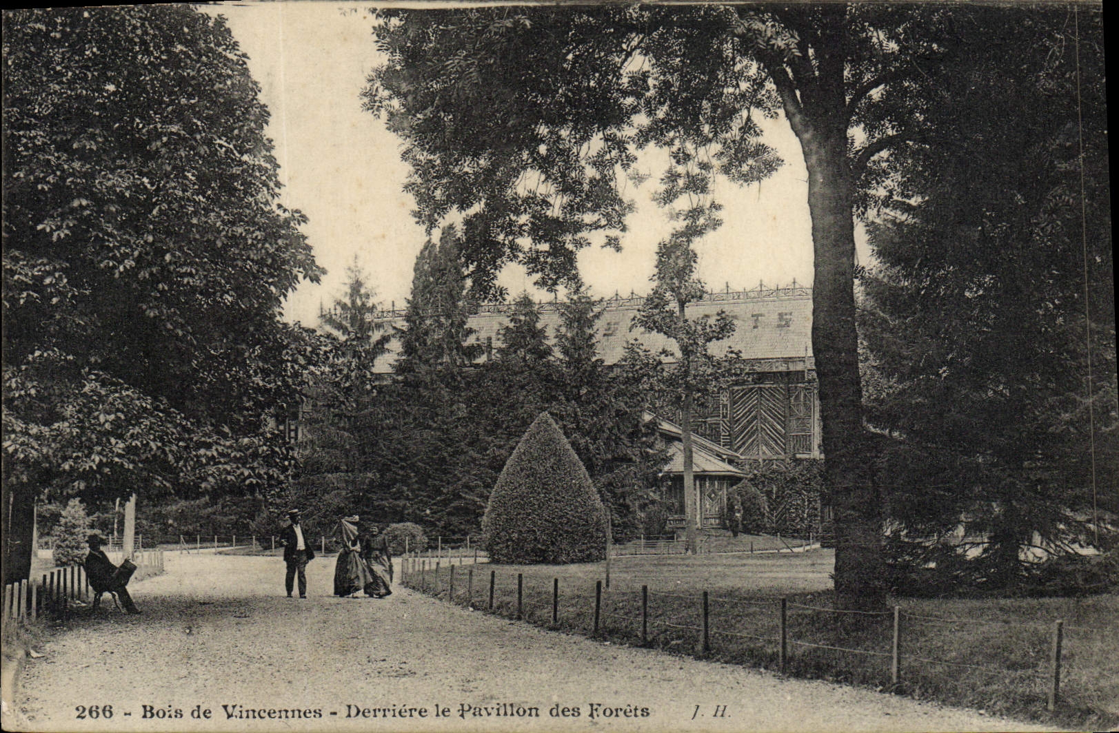 VINTAGE POSTCARD Wood of Vincennes Behind the House of the Drills