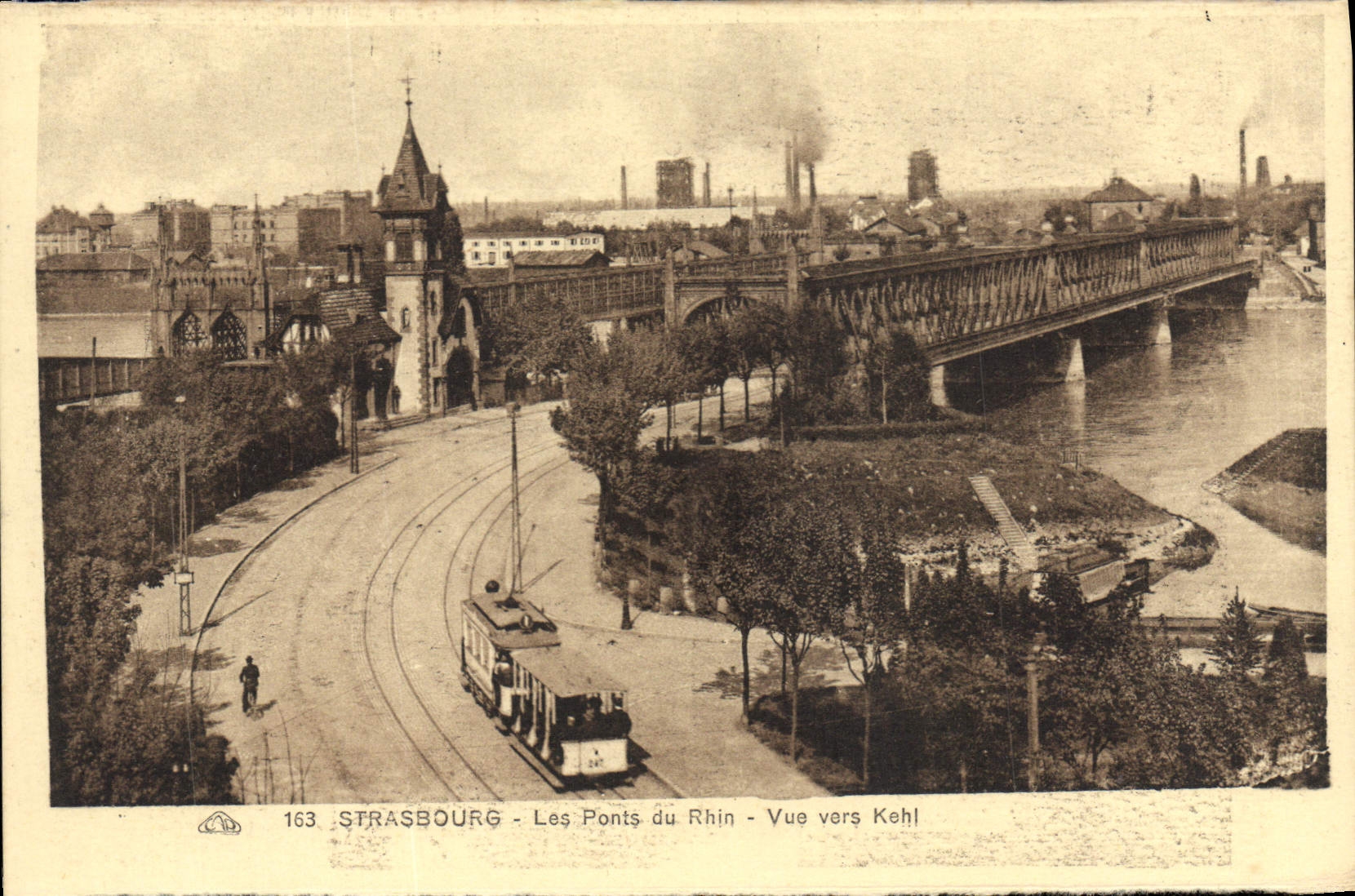 Puentes de Estrasburgo de la POSTAL de la VENDIMIA del Rin visto hacia Kehl